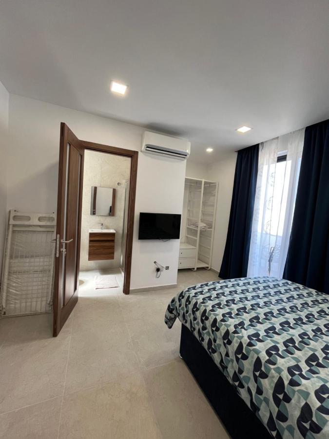 St Julians Apartment Saint Julian's Екстериор снимка