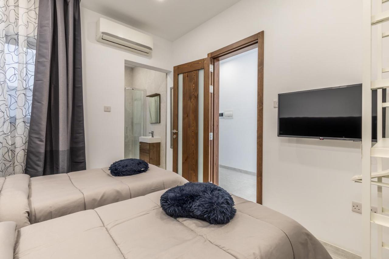 St Julians Apartment Saint Julian's Екстериор снимка