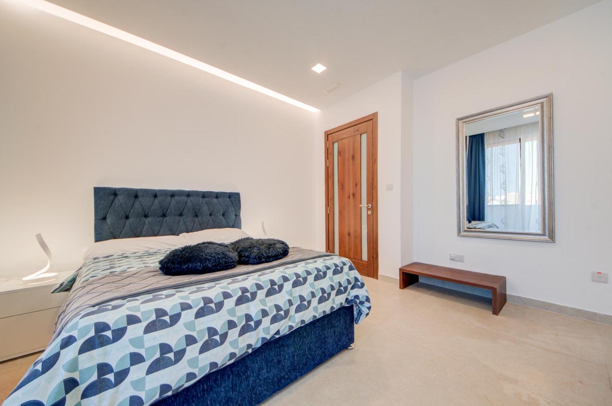 St Julians Apartment Saint Julian's Екстериор снимка